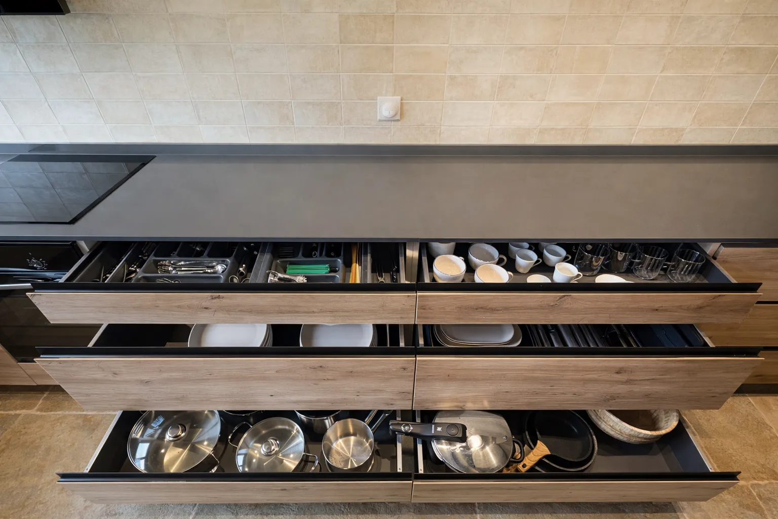 Cajones de cocina en Cumbres de Lores